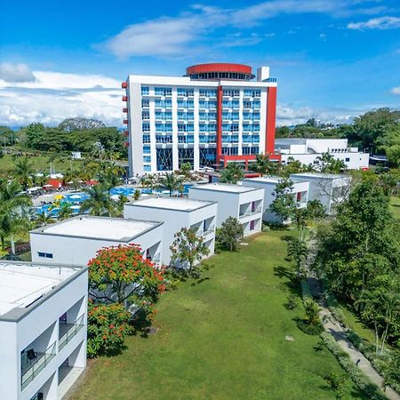 Sonesta Hotel Pereira Cerritos Extérieur photo Aerial view of the University of the South Pacific's Emalaka Campus