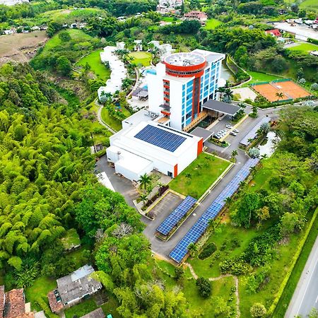 Sonesta Hotel Pereira Cerritos Extérieur photo Aerial view of the hotel