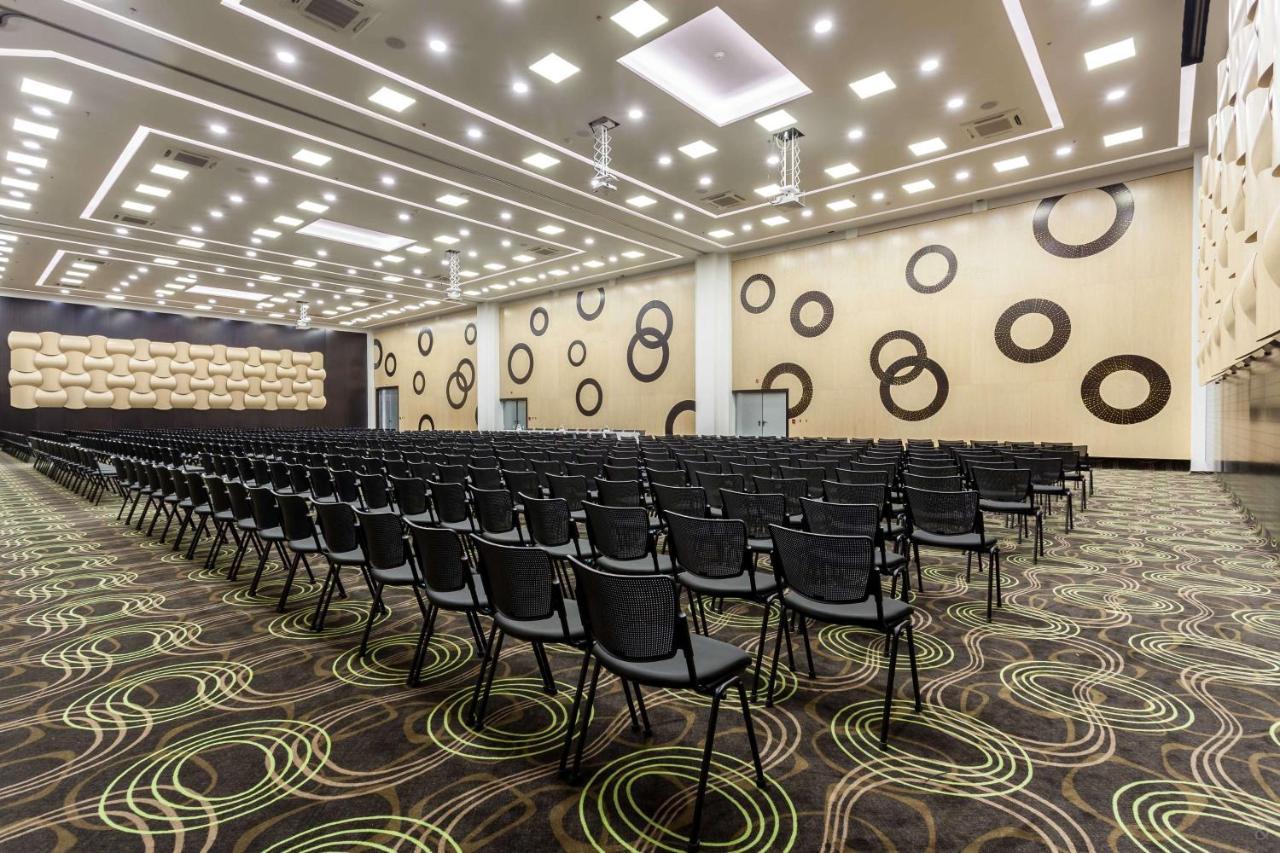 Sonesta Hotel Pereira Cerritos Extérieur photo The main conference hall