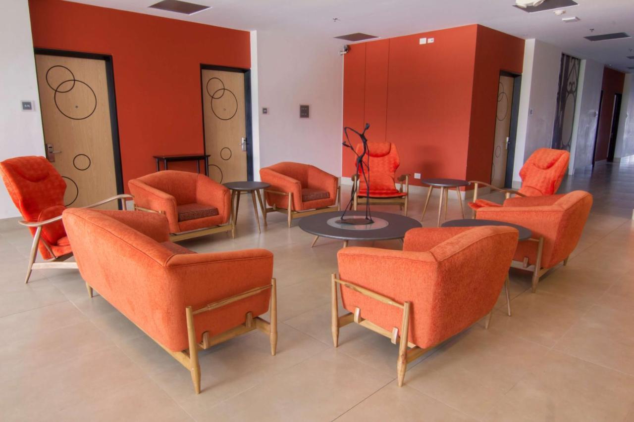 Sonesta Hotel Pereira Cerritos Extérieur photo The lobby of the hotel