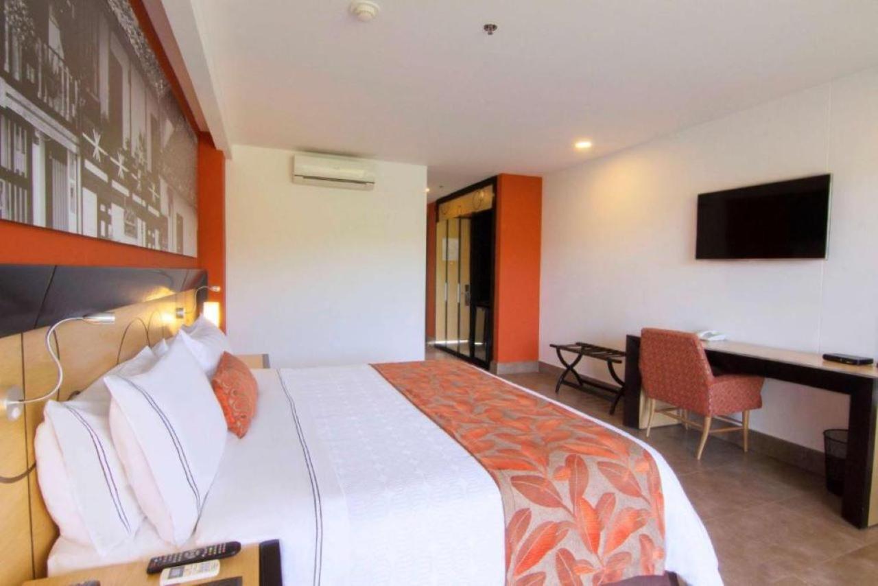 Sonesta Hotel Pereira Cerritos Extérieur photo