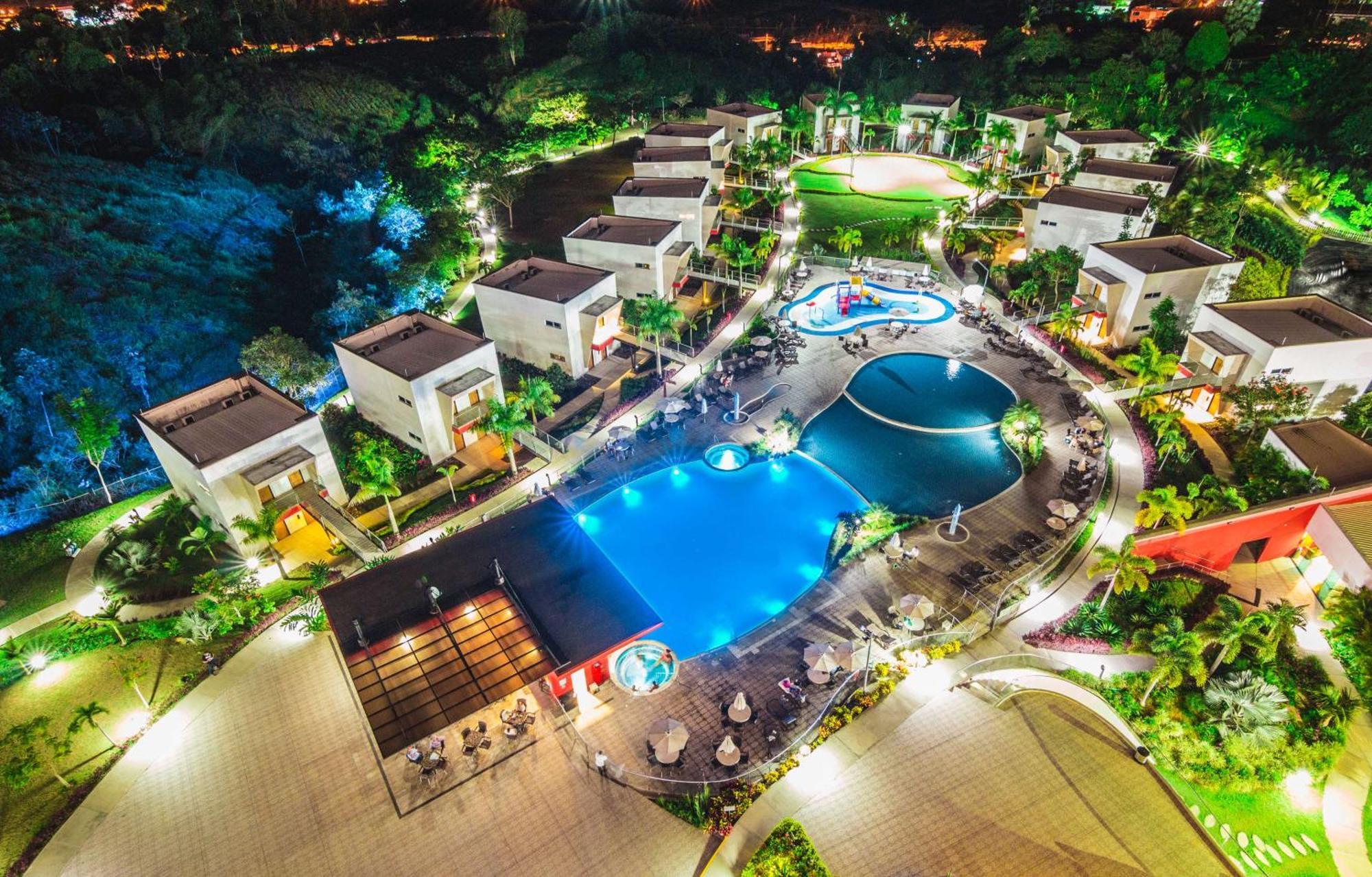 Sonesta Hotel Pereira Cerritos Extérieur photo Aerial view of the resort